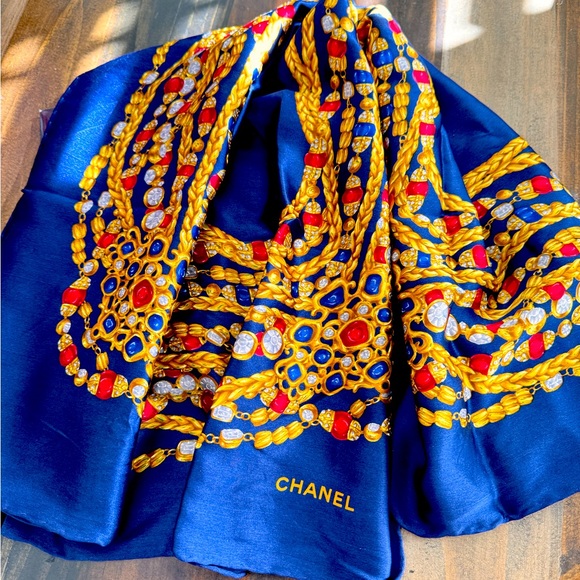 Chanel silk square scarf - Picture 3 of 5